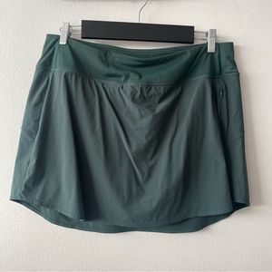 Knix Sport Skort in green